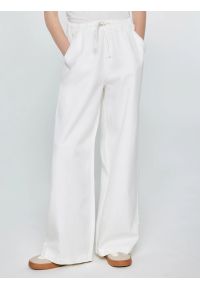 Big-Star - Spodnie dziewczęce wide białe Polena 100. Okazja: na spacer. Kolor: biały. Materiał: bawełna. Wzór: kolorowy. Styl: wakacyjny #1