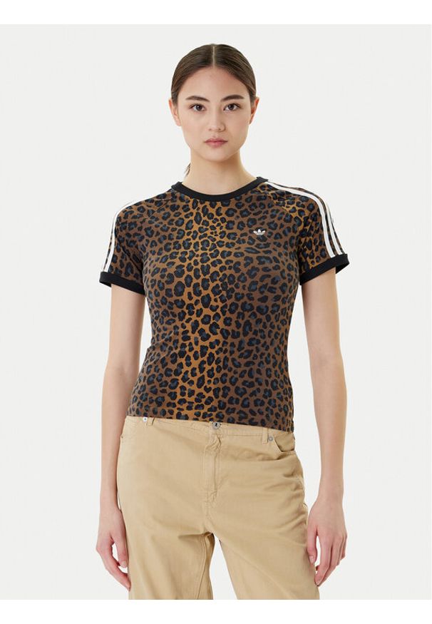 Adidas - adidas T-Shirt Leopard Cali JW7304 Brązowy Slim Fit. Kolor: brązowy. Materiał: bawełna