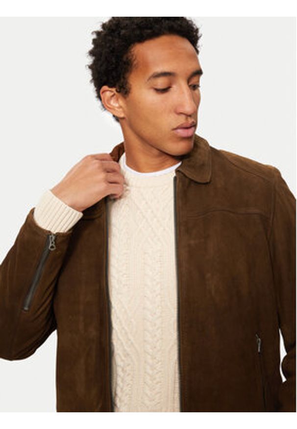 Pepe Jeans Kurtka skórzana Tenjamin PM403018 Brązowy Regular Fit. Kolor: brązowy. Materiał: skóra