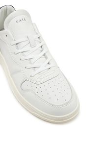 D.A.T.E. Sneakersy Court Calf M421-CR-CA-WB Biały. Kolor: biały. Materiał: skóra