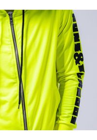 GUNS & TUXEDOS - Neonowa bluza z kapturem Navaho. Okazja: na co dzień. Typ kołnierza: kaptur. Kolor: żółty. Materiał: jeans, bawełna, tkanina. Styl: casual, elegancki #4