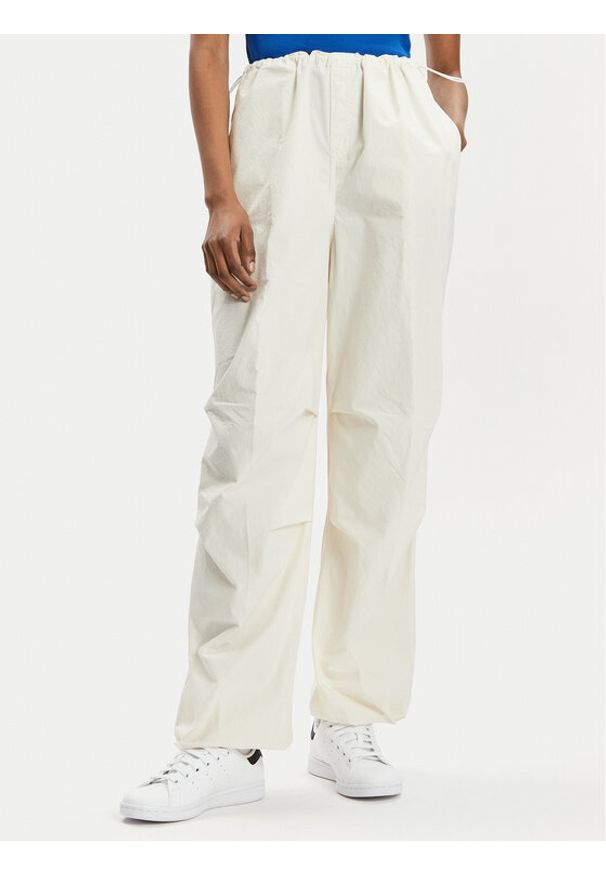 Hugo Spodnie materiałowe Hafisa 50511331 Écru Baggy Fit. Materiał: bawełna