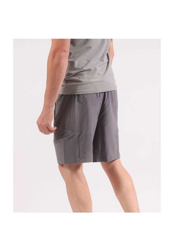 Szorty bermudzkie Givova Tecnico. Kolor: szary. Długość: krótkie. Sezon: lato