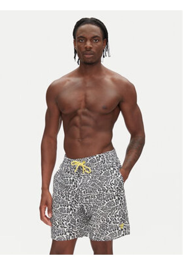 Guess Szorty kąpielowe F5GT04 WG2D2 Czarny Regular Fit. Kolor: czarny. Materiał: syntetyk