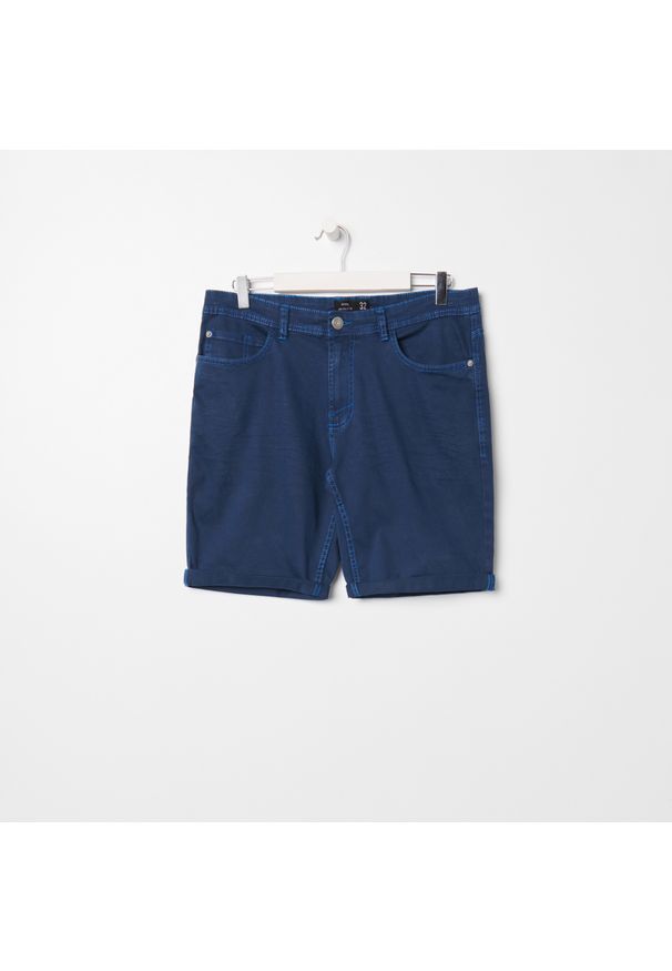 Sinsay - Szorty jeansowe - Granatowy. Kolor: niebieski. Materiał: jeans
