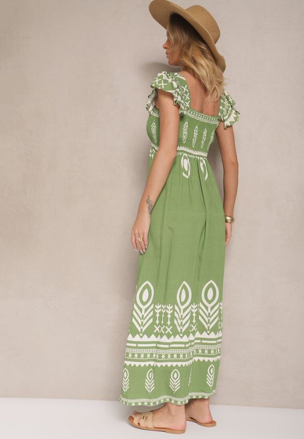 Renee - Zielona Wiskozowa Sukienka Rozkloszowana w Ornamentalny Wzór Lisaretia. Okazja: na co dzień. Typ kołnierza: kołnierz z falbankami, dekolt kwadratowy. Kolor: zielony. Materiał: wiskoza. Długość rękawa: na ramiączkach. Wzór: ażurowy, aplikacja. Styl: casual, elegancki, klasyczny
