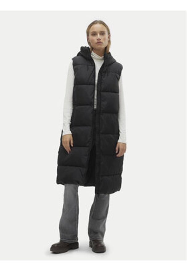 Vero Moda Bezrękawnik Ligaane 10298757 Czarny Regular Fit. Kolor: czarny. Materiał: syntetyk. Długość rękawa: bez rękawów