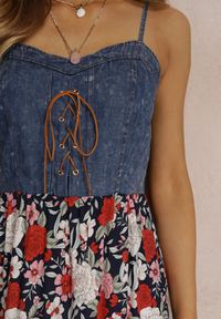 Renee - Granatowa Sukienka Tarain. Kolor: niebieski. Materiał: jeans, tkanina. Długość rękawa: na ramiączkach. Wzór: kwiaty. Sezon: lato. Styl: boho. Długość: maxi #4