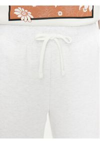 Vans Spodnie dresowe Elevated Double Knit Sweatpant VN000G9R Biały Regular Fit. Kolor: biały. Materiał: bawełna