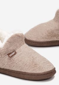 Renee - Brązowe Kapcie Futrzane z Cholewką za Kostkę Immilde. Wysokość cholewki: za kostkę. Zapięcie: bez zapięcia. Kolor: brązowy. Materiał: futro. Szerokość cholewki: normalna #5