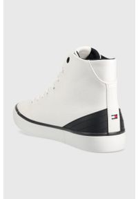 TOMMY HILFIGER - Tommy Hilfiger trampki TH HI VULC CORE CANVAS męskie kolor biały. Nosek buta: okrągły. Zapięcie: sznurówki. Kolor: biały. Materiał: guma #4