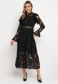 Born2be - Czarna Sukienka Maxi Koronkowa z Paskiem z Ekoskóry Dodatkowo Halka Fesumma. Kolor: czarny. Materiał: koronka. Długość rękawa: na ramiączkach. Długość: maxi #2