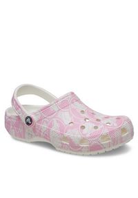 Crocs Klapki Classic Duke Print Clog 210003 Różowy. Kolor: różowy. Wzór: nadruk #4