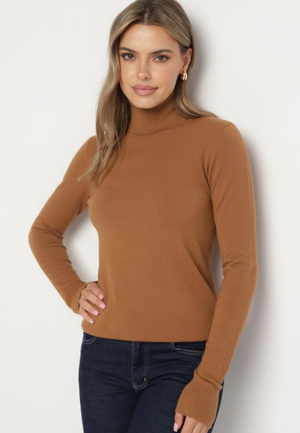 Born2be - Brązowy Golf Sweter z Wiskozą i Kaszmirem Zailaya. Okazja: na co dzień. Typ kołnierza: golf. Kolor: brązowy. Materiał: wiskoza, kaszmir. Styl: casual