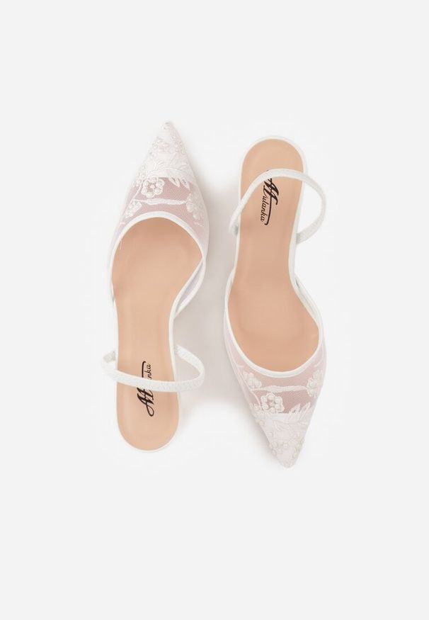 Renee - Białe Transparentne Sandały na Szpilce Ozdobione Koronką Thetune. Okazja: na co dzień. Kolor: biały. Materiał: koronka. Wzór: aplikacja, koronka. Obcas: na szpilce. Styl: boho, casual