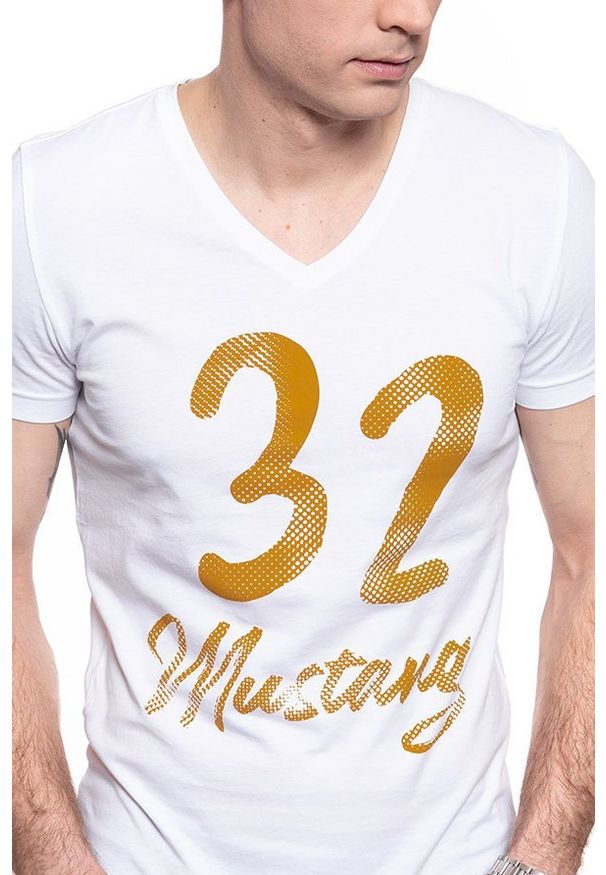 Mustang - MĘSKI T-SHIRT MUSTANG AARON V BASIC 1009904 2045
