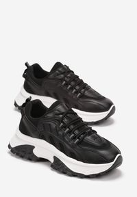 Renee - Czarne Sznurowane Sneakersy na Grubej Podeszwie z Ozdobnymi Przeszyciami Kayor. Kolor: czarny. Materiał: materiał #2
