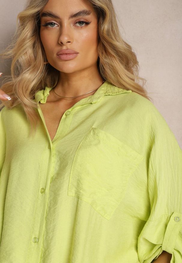 Renee - Jasnozielona Wiskozowa Koszula z Guzikami i Rękawem Długości 3/4 Herale. Typ kołnierza: dekolt w kształcie V. Kolekcja: plus size. Kolor: zielony. Materiał: wiskoza
