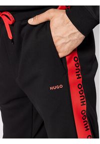 Hugo Spodnie dresowe Darpaccio 50465969 Czarny Regular Fit. Kolor: czarny. Materiał: bawełna, dresówka #5