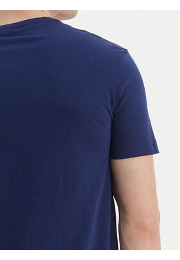 GANT - Gant T-Shirt Shield 2003184 Granatowy Regular Fit. Kolor: niebieski. Materiał: bawełna