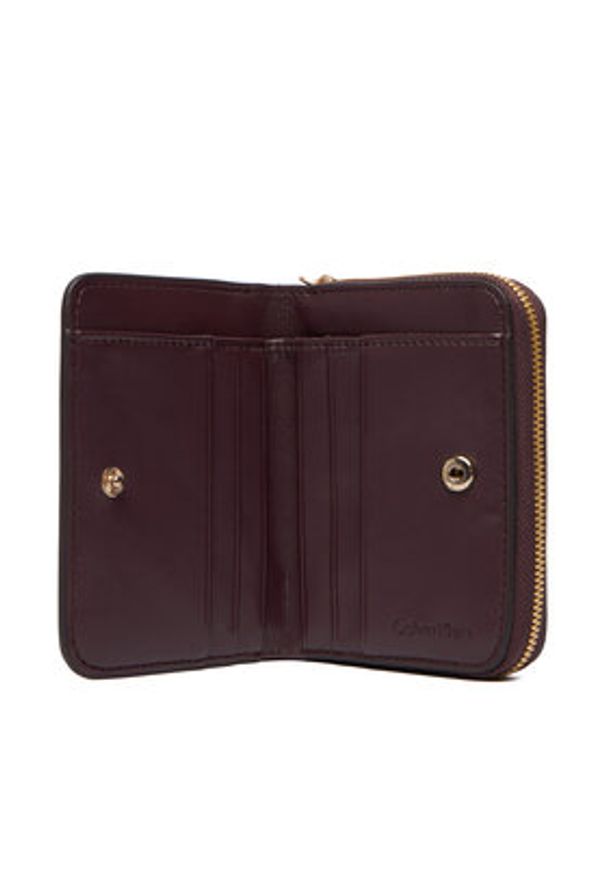 Calvin Klein Portfel Ck Medium Flap Zip Around LV04F1075G Brązowy. Kolor: brązowy. Materiał: skóra