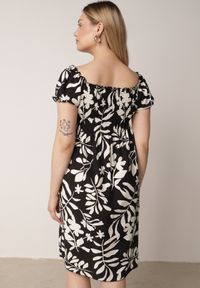 Born2be - Czarna Wiskozowa Sukienka Hiszpanka w Kwiatowy Wzór Berinira. Okazja: na co dzień. Typ kołnierza: dekolt hiszpanka. Kolor: czarny. Materiał: wiskoza. Wzór: kwiaty. Sezon: lato. Typ sukienki: z odkrytymi ramionami, proste. Styl: casual, elegancki #6