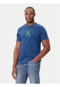 Calvin Klein Jeans T-Shirt Center Monogram LV04RC857G Niebieski Regular Fit. Kolor: niebieski. Materiał: bawełna