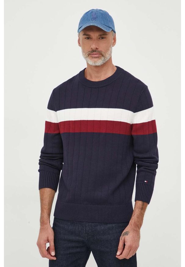 TOMMY HILFIGER - Tommy Hilfiger sweter bawełniany kolor biały. Kolor: biały. Materiał: bawełna. Długość rękawa: długi rękaw. Długość: długie