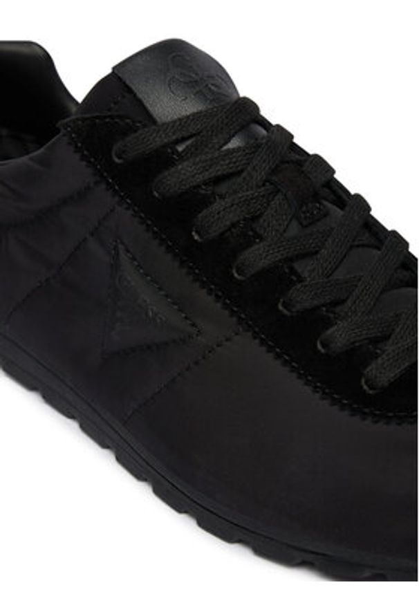 Guess Sneakersy FLJTH4 FAB12 Czarny. Kolor: czarny. Materiał: materiał