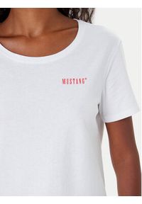 Mustang T-Shirt Alma 1016748 Biały Regular Fit. Kolor: biały. Materiał: bawełna #4