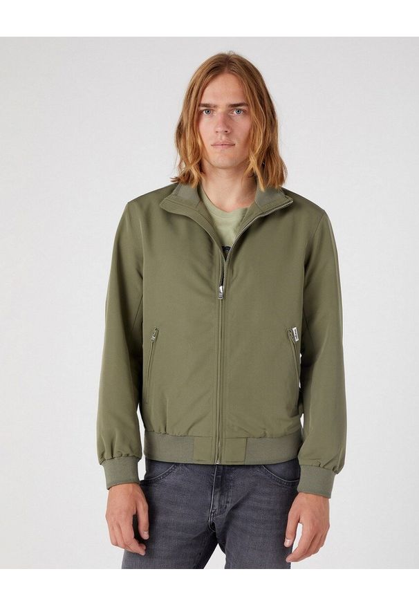 Wrangler - WRANGLER HARRINGTON JACKET MĘSKA KURTKA PRZEJŚCIOWA DUSTY OLIVE W481WWX45