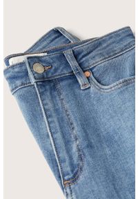 mango - Mango jeansy Anne damskie high waist. Stan: podwyższony. Kolor: niebieski #8