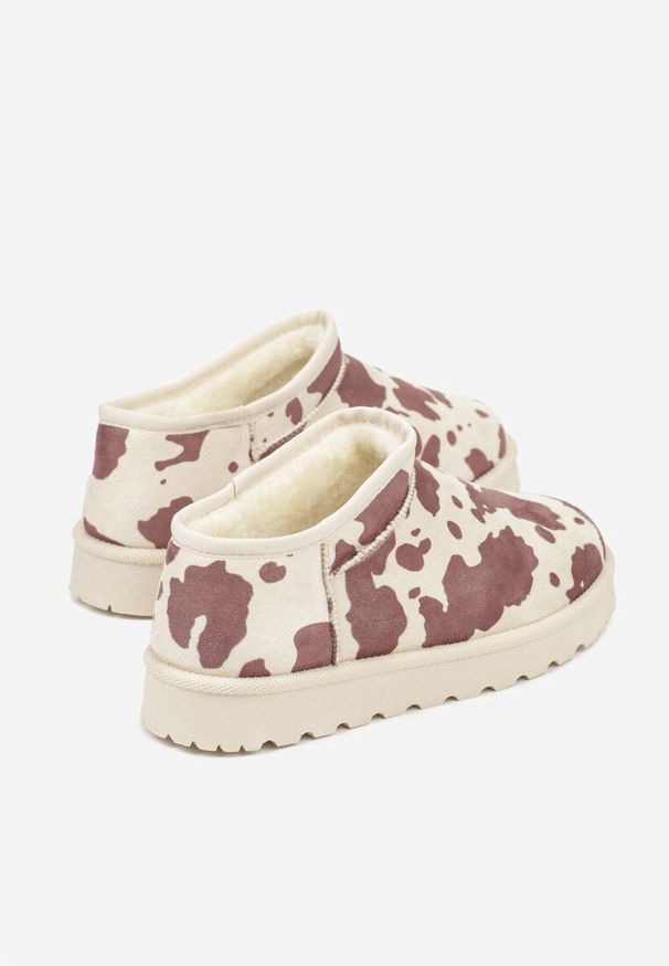 Born2be - Brązowe w krowie łaty Wsuwane Śniegowce z Niską Cholewką Alodla. Okazja: na spacer, na co dzień. Wysokość cholewki: przed kostkę. Zapięcie: bez zapięcia. Kolor: brązowy. Materiał: wełna, puch, jeans. Szerokość cholewki: normalna. Styl: casual