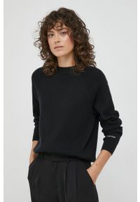 Calvin Klein sweter z domieszką wełny damski kolor czarny lekki. Kolor: czarny. Materiał: wełna. Długość rękawa: raglanowy rękaw. Styl: klasyczny #1