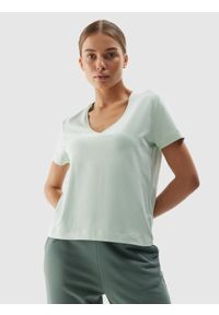 4f - T-shirt regular gładki damski. Kolor: turkusowy. Materiał: dzianina, bawełna, elastan. Wzór: gładki