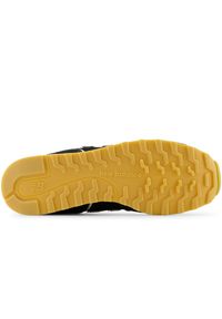 Buty damskie New Balance WL373TN2 – czarne. Okazja: na co dzień. Kolor: czarny. Materiał: zamsz, skóra, materiał, syntetyk. Szerokość cholewki: normalna. Model: New Balance 373 #6