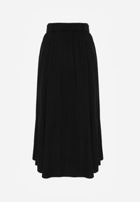 Born2be - Czarna Spódnica Rozkloszowana z Bawełną i Paskiem oraz Kieszniami Jorlea. Okazja: na co dzień. Kolor: czarny. Materiał: bawełna. Sezon: lato. Styl: casual, elegancki, boho, klasyczny #4