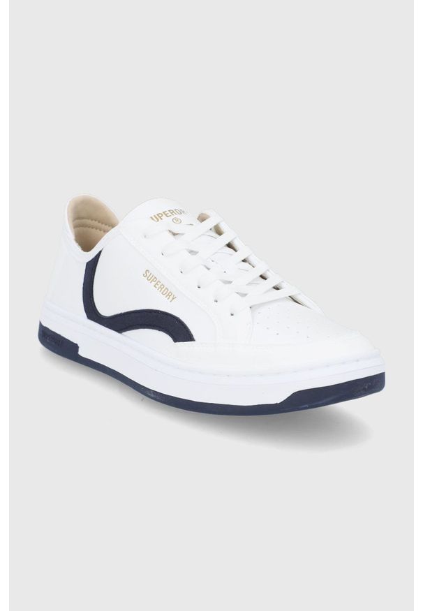 Superdry Buty kolor biały. Nosek buta: okrągły. Zapięcie: sznurówki. Kolor: biały. Materiał: guma