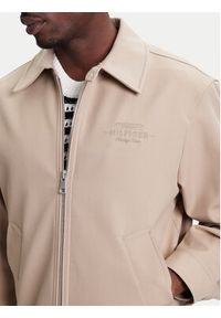 TOMMY HILFIGER - Tommy Hilfiger Kurtka przejściowa F1 Movie Mechanics MW0MW41370 Beżowy Regular Fit. Kolor: beżowy. Materiał: bawełna #5