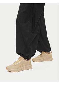 Reebok Sneakersy CEO-ROAD STRIDER 100249492 Beżowy. Kolor: beżowy. Materiał: materiał #6