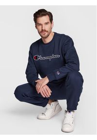 Champion Bluza Embroided Script Logo 217859 Granatowy Regular Fit. Kolor: niebieski. Materiał: bawełna, syntetyk