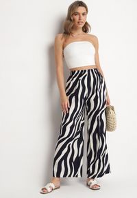 Born2be - Biało-Granatowe Szerokie Spodnie z Wysokim Stanem z Paskami Lisavitia. Okazja: na co dzień. Stan: podwyższony. Kolor: biały. Styl: elegancki, casual #5