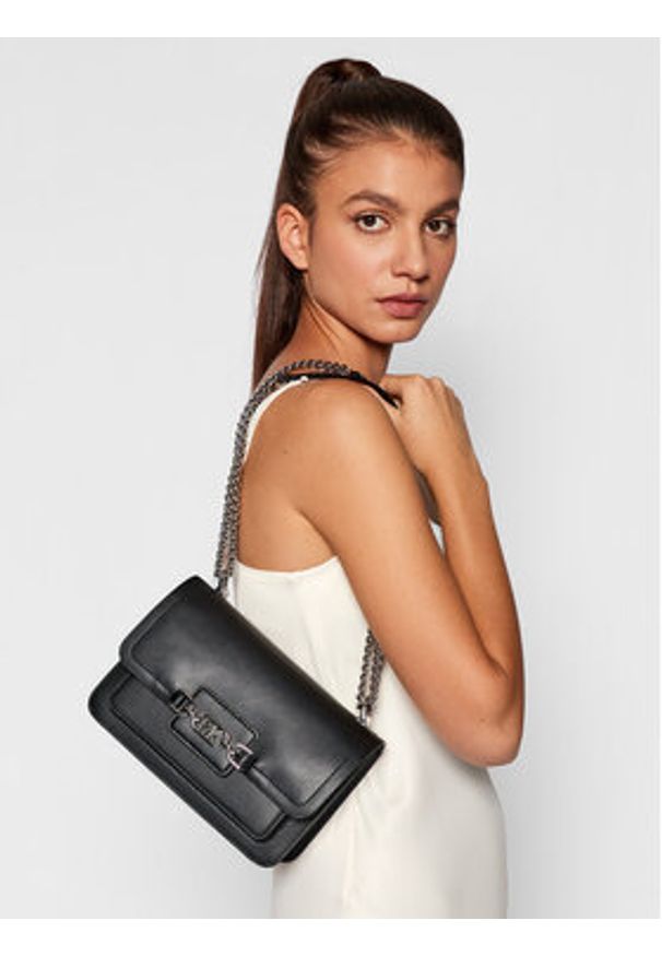 MICHAEL Michael Kors Torebka Heather 30S2S7HL3L Czarny. Kolor: czarny. Materiał: skórzane