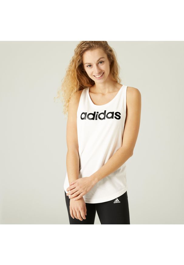 Koszulka bez rękawów damska Adidas Gym & Pilates. Kolor: biały. Materiał: bawełna. Długość rękawa: bez rękawów. Sport: joga i pilates