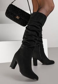 Renee - Czarne Kozaki na Słupku w Stylu Slouchy do Kolan Zeriza. Okazja: na co dzień. Kolor: czarny. Materiał: jeans. Obcas: na słupku. Styl: casual, elegancki