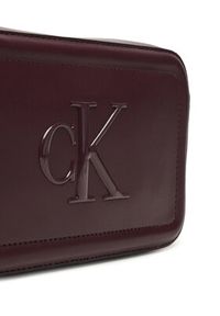 Calvin Klein Torebka Bold Ck Camera Bag LV04F3220G Bordowy. Kolor: czerwony. Materiał: skórzane #5