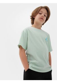 4f - T-shirt z nadrukiem chłopięcy. Kolor: turkusowy. Materiał: bawełna. Wzór: nadruk #1