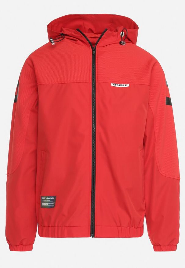 Born2be - Czerwona Kurtka z Kapturem i Suwakiem oraz Ozdobnym Nadrukiem Valanthei. Typ kołnierza: kaptur. Kolor: czerwony. Wzór: nadruk. Styl: elegancki