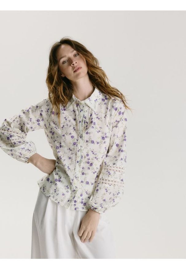 Reserved - Koszula w kwiatki - wielobarwny. Materiał: bawełna. Wzór: kwiaty