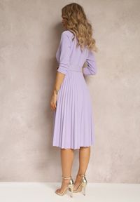 Renee - Fioletowa Sukienka Plisowana z Paskiem Valfe. Kolor: fioletowy #3